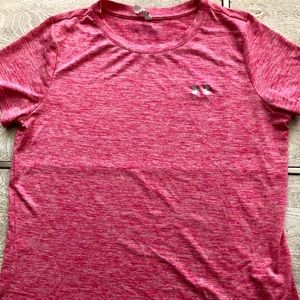 Under Armour Large T